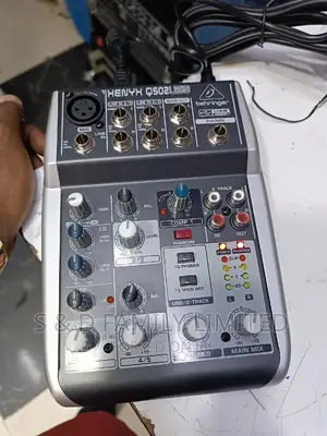 Behringer Xenyx Q502USB Mixer