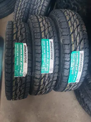 205R16 Bridgestone Dueler a/T
