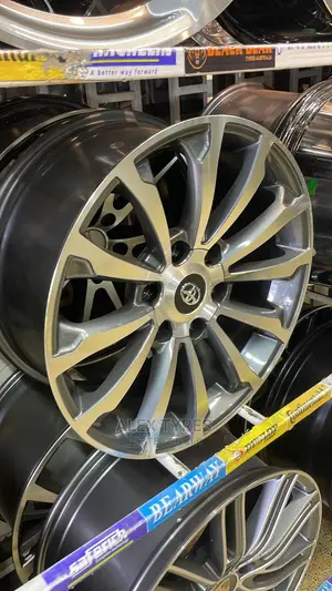 Size 18 Inches Tx Prado Alloy Rims Set