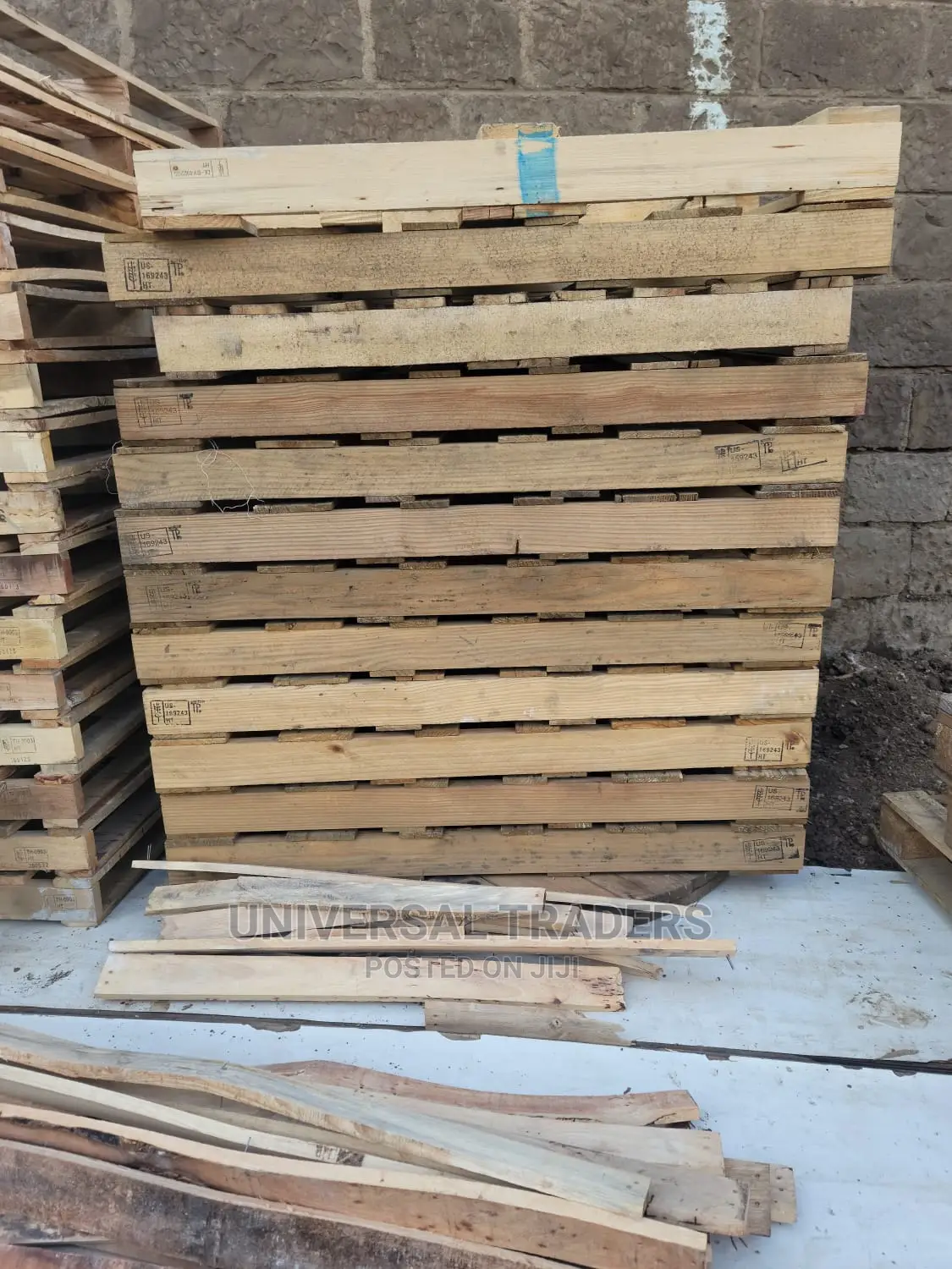 Wooden Pallets - Frame Wood Pallet