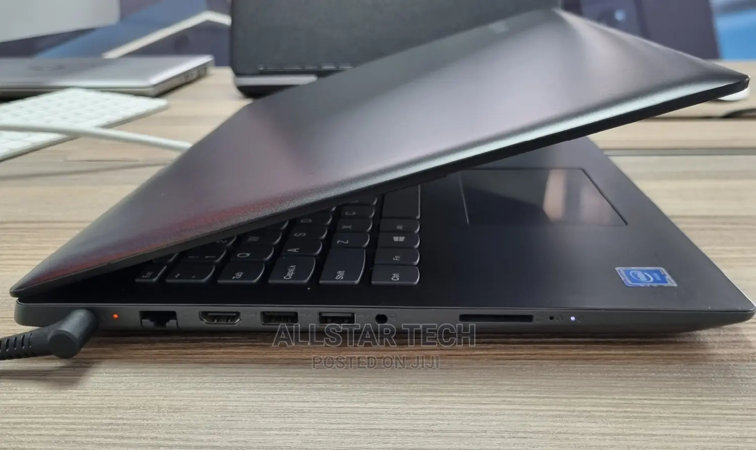 Laptop Lenovo IdeaPad 320 4GB Intel Celeron HDD 1T