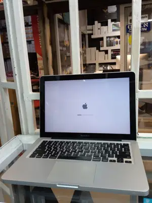 Laptop Apple MacBook Pro 4GB Intel Core I5 HDD 500GB