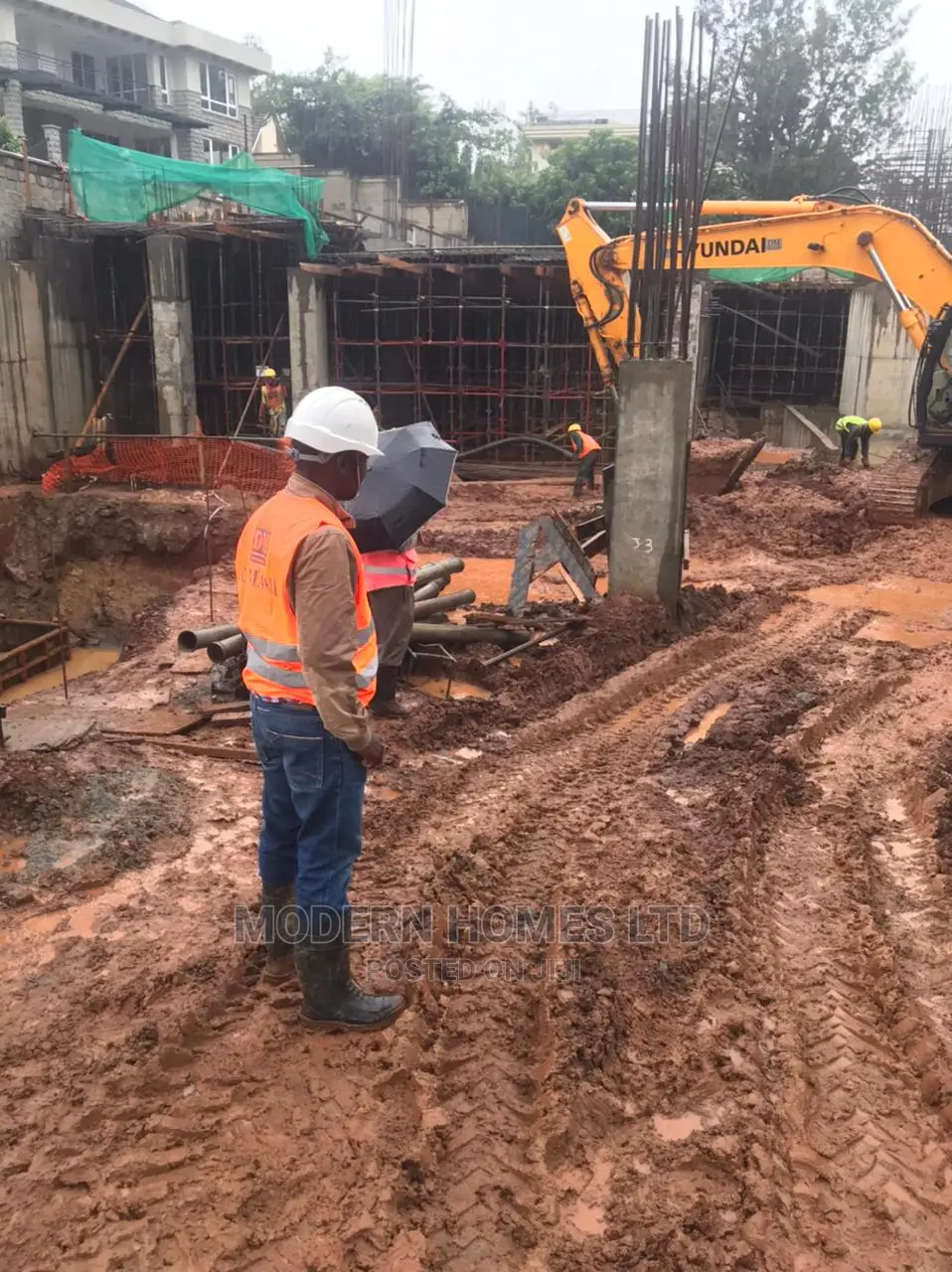 Steel Reinforcement and Molds for Concrete Work at Site