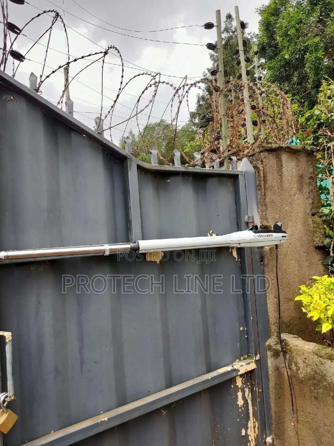Swing Gate Centurion Motors