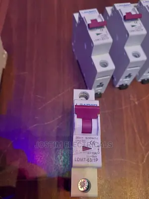10A Solar Circuit Breaker