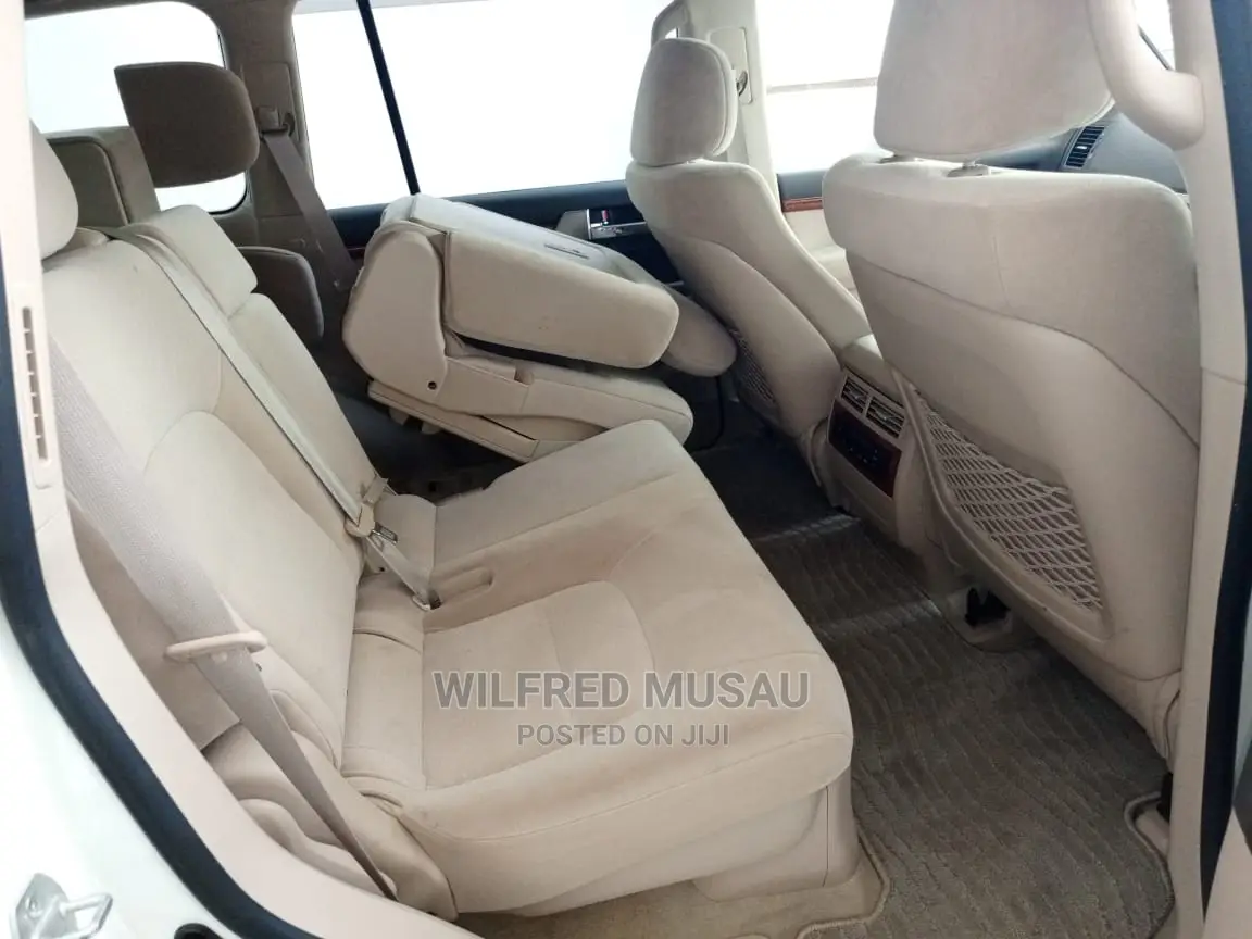 Toyota Land Cruiser 2015 White