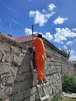 Electric Fence and Razor Wire Installations