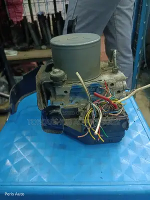 Crown GRS202 ABS Pump