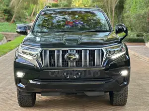 Toyota Land Cruiser Prado 2017 Black