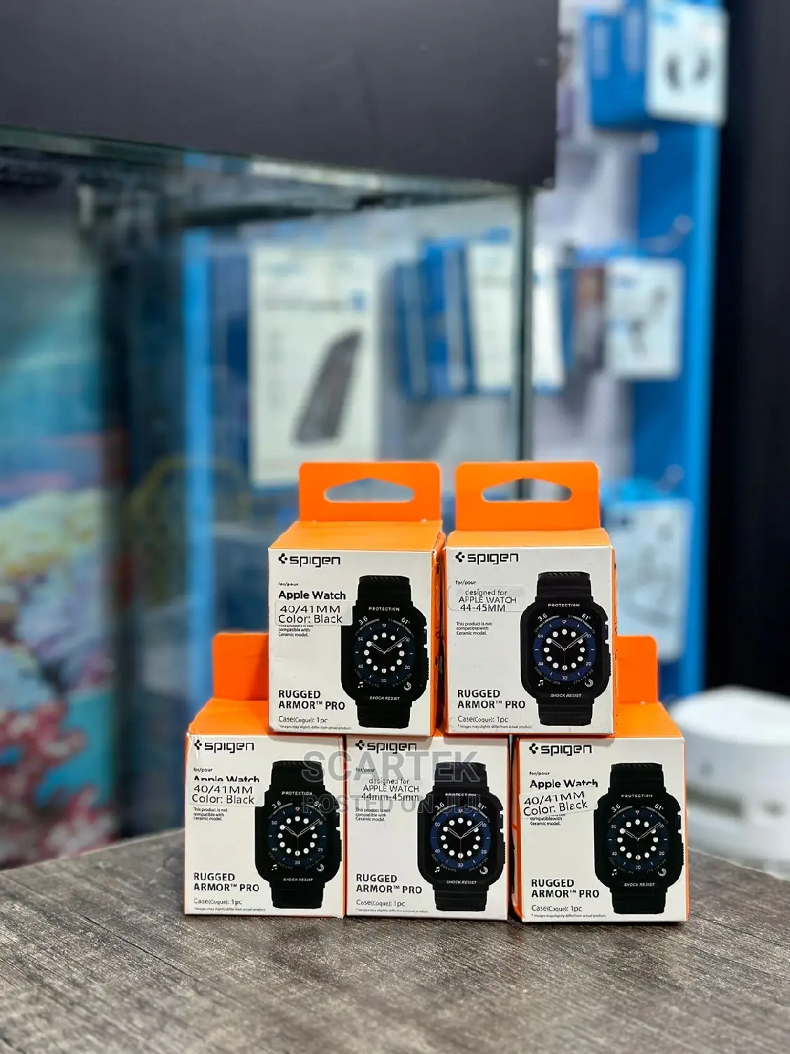 Spigen Apple Watch:Rugged Armor Pro
