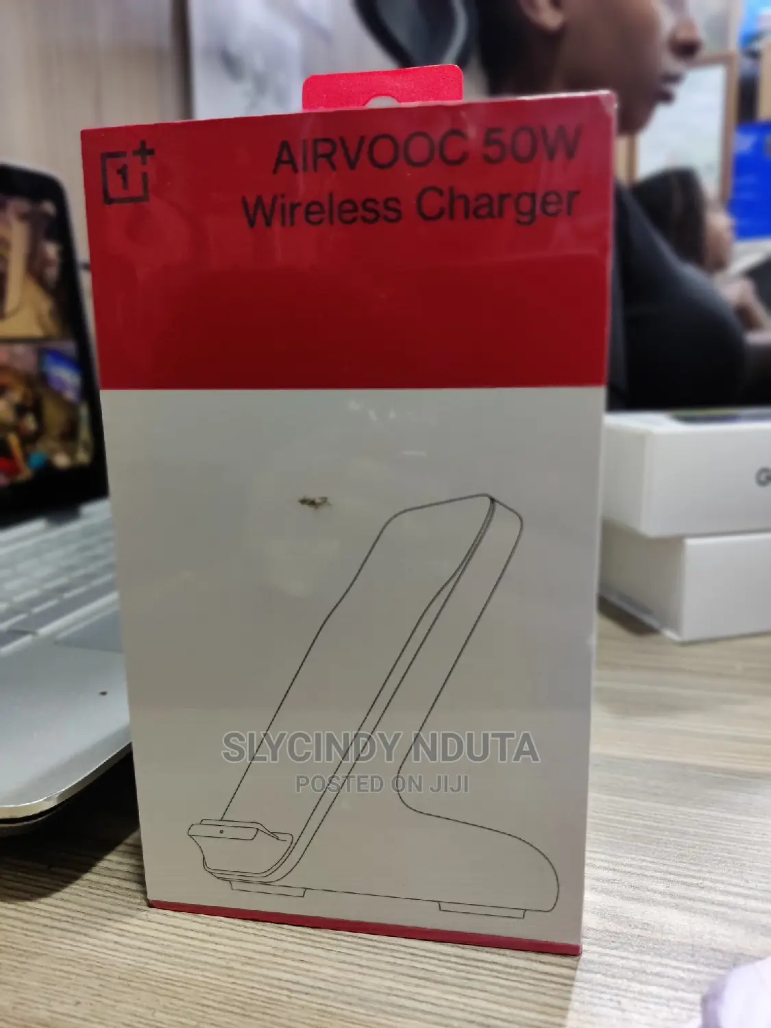 Oneplus Airvooc 50W Wireless Charger