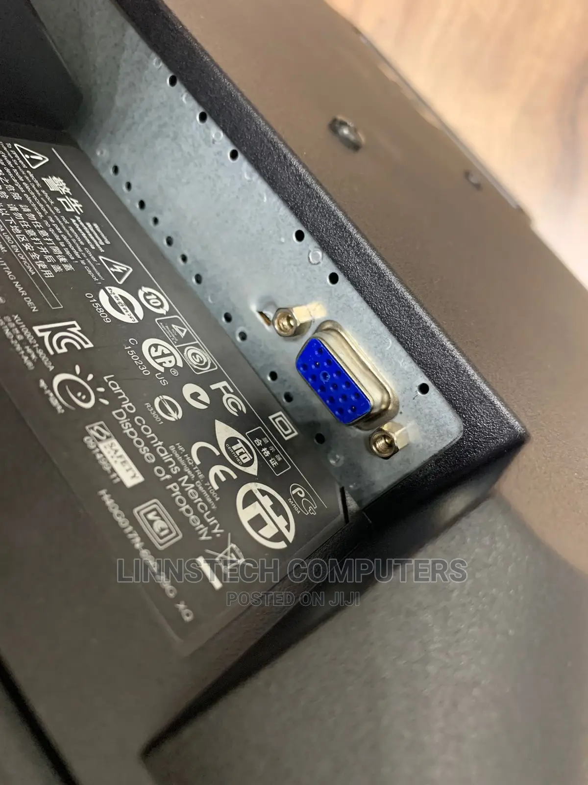 HP 17” TFT Monitor