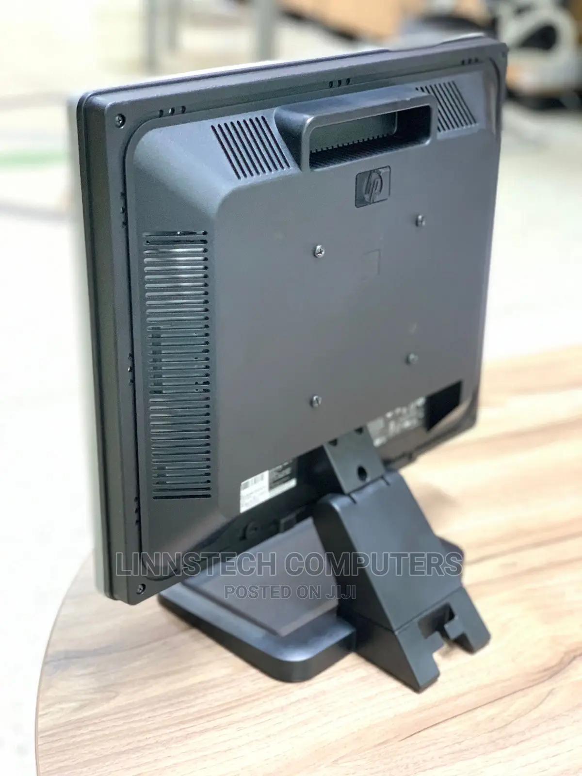 HP 17” TFT Monitor