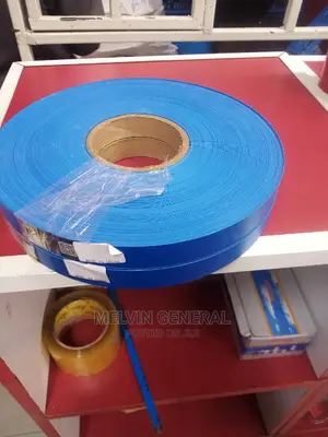 Blue Lipping 200metres.
