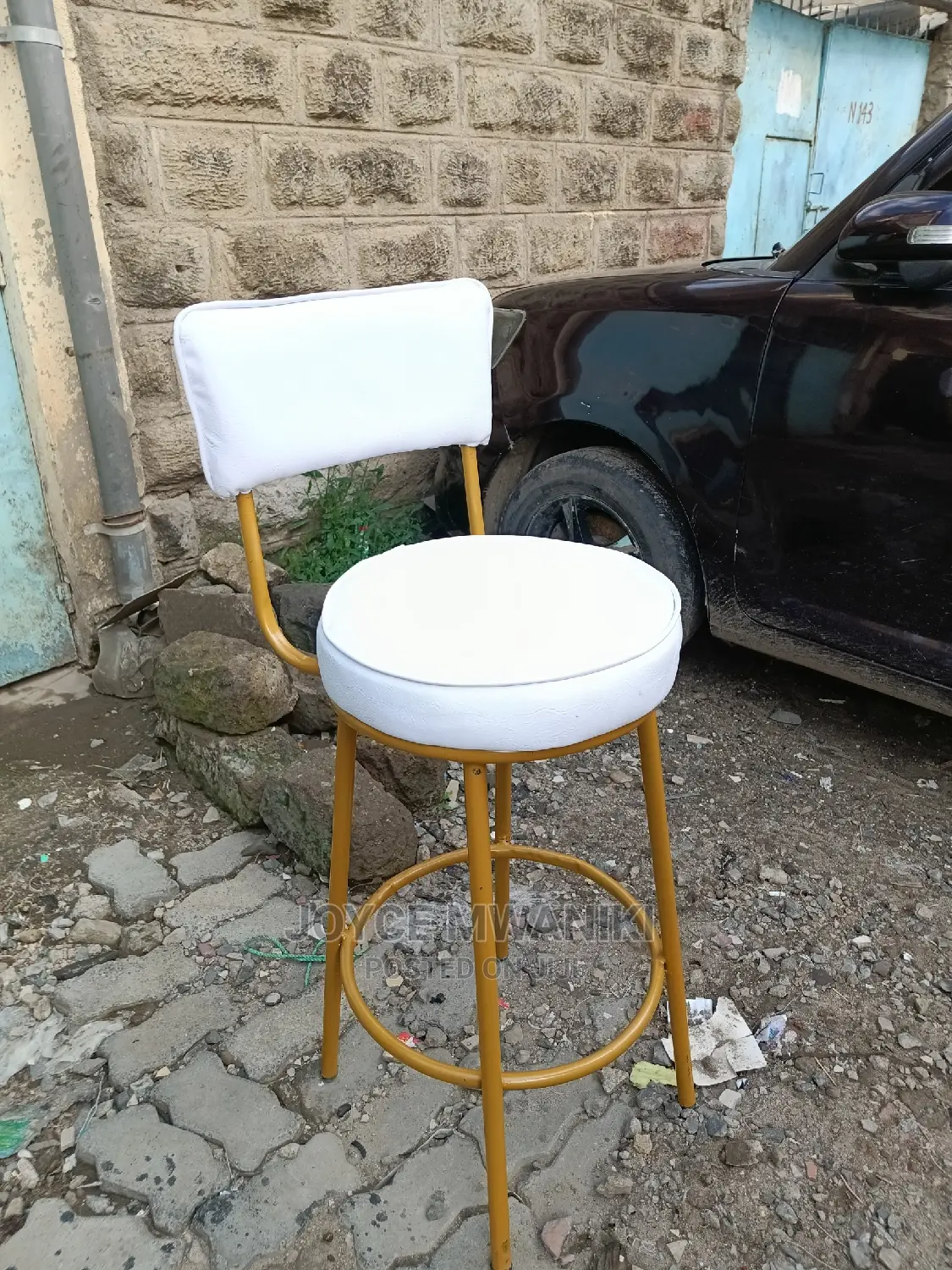 High Stool Chair White and Gold