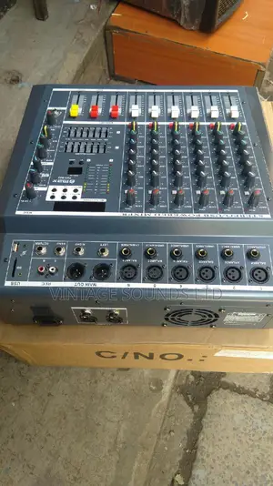 Max Powered Mixer 6 Channel