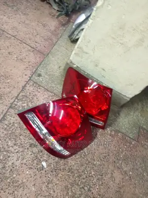 Allion 240(2004-2007) Taillight