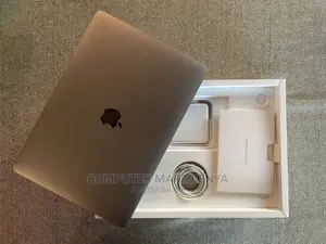 New Laptop Apple MacBook Pro 2021 M1 8GB Apple M1 SSD 256GB