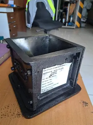 C I Cube Mould 150mm.