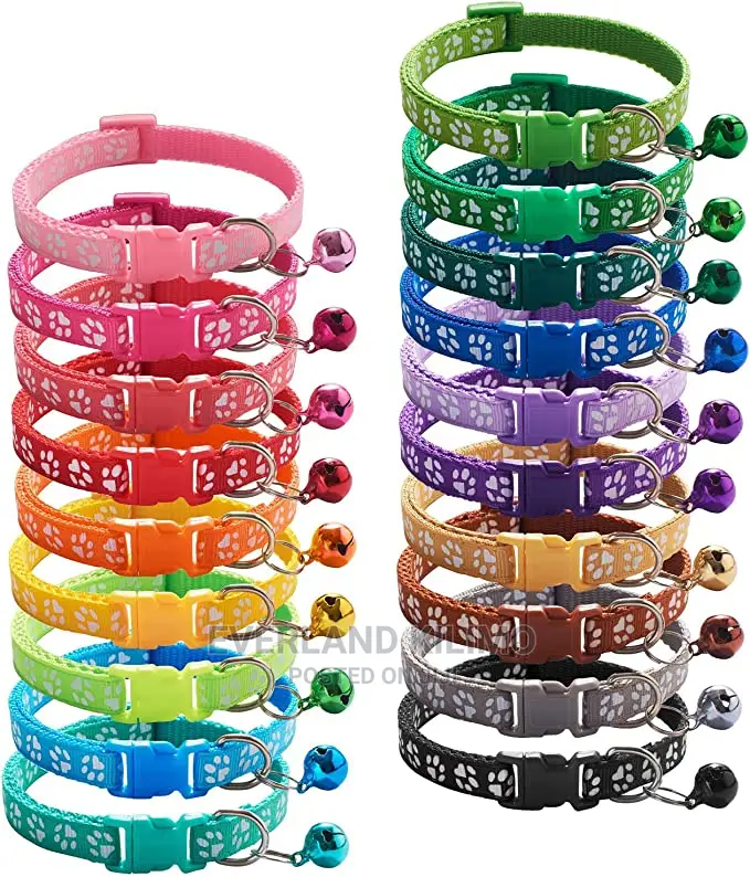 Elegant Paw Printed Pet Collar