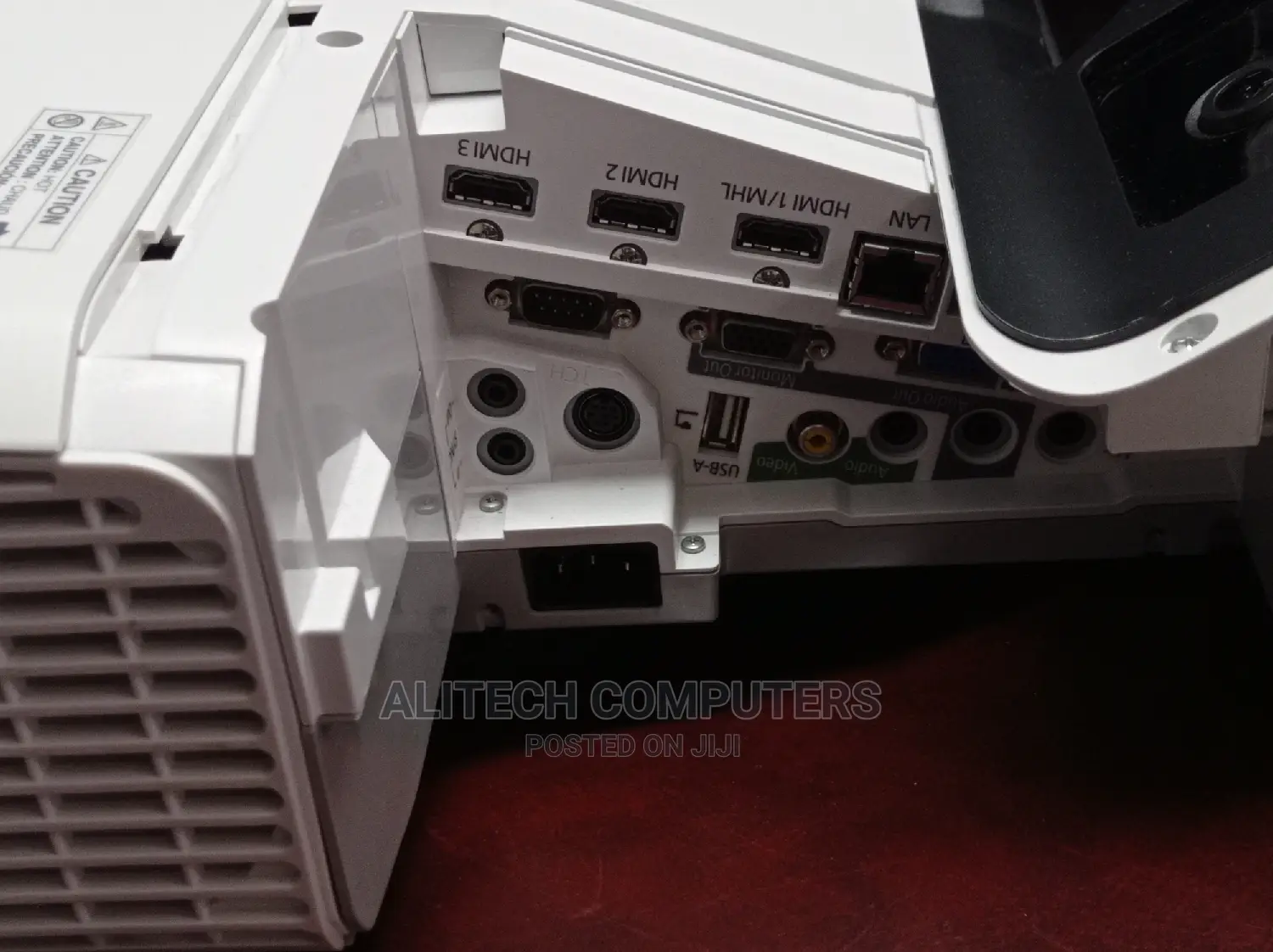 Epson Brightlink 695wi Short Throw Projector