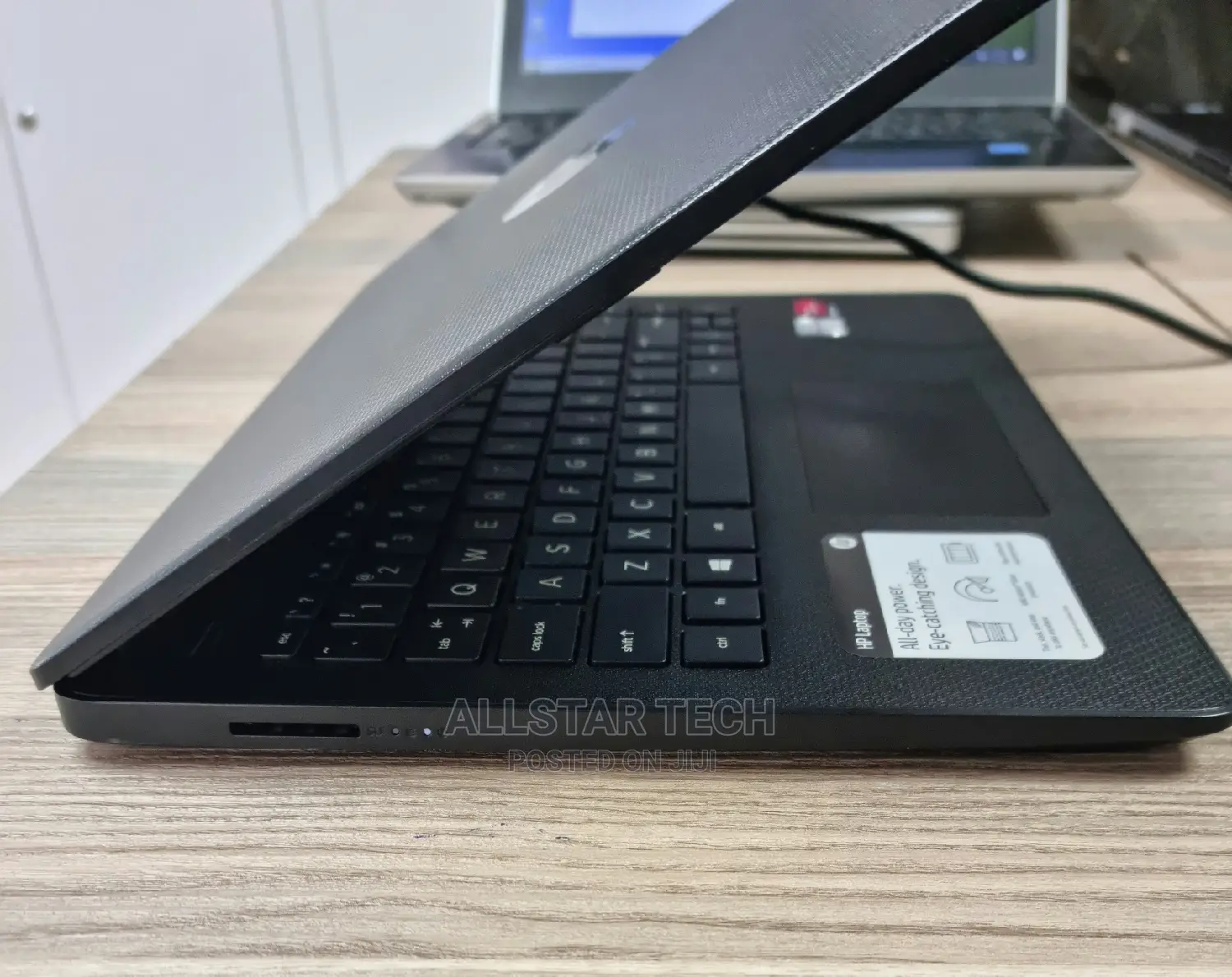 Laptop HP 4GB AMD SSD 128GB