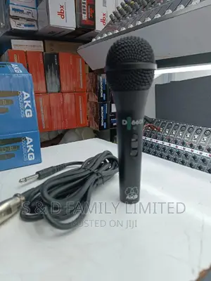 AKG Wired Microphone D660S
