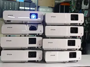 Epson Projector Powerlite 83+