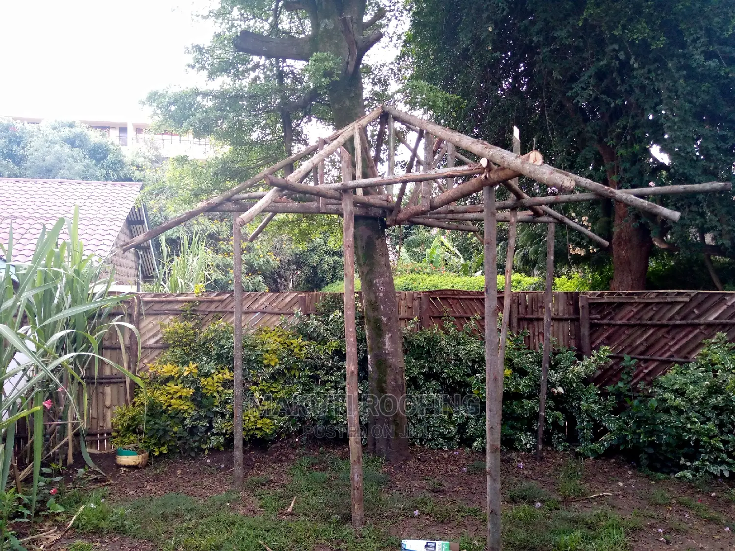 Home Resting Makuti Gazebo
