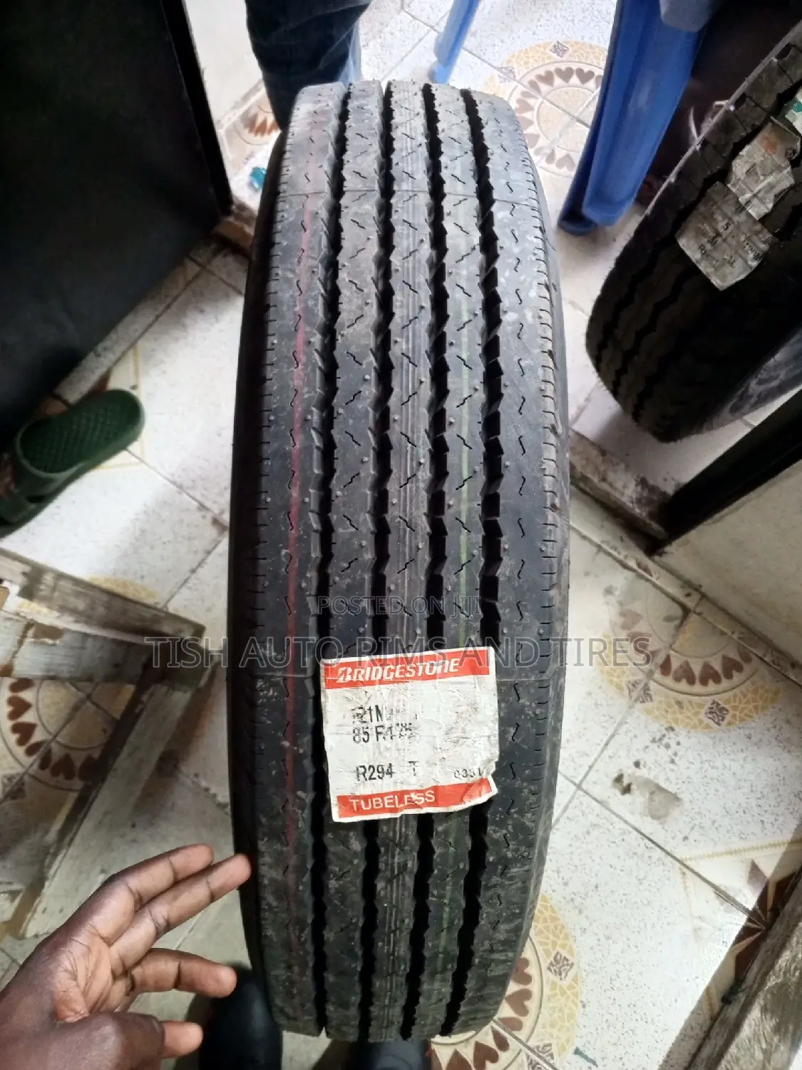 8.5r17.5 Bridgestone