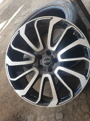 Range Rover 22 Inch Rim