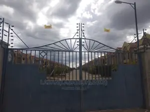 Electric Fence With Supply and Installation