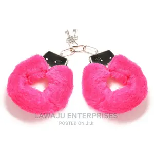 Fluffy Cuffs With Keys