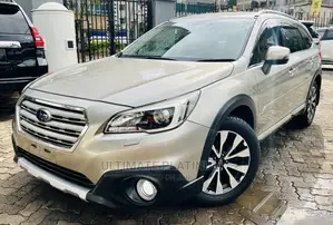 Subaru Outback 2.5i Limited AWD 2016 Gold