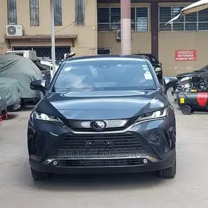 Toyota Harrier 2.0 2020 Blue