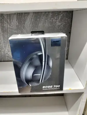 Bose 700 Bluetooth Headphones