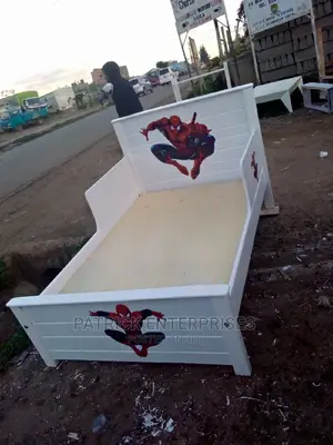 Morden Wooden Toddler Bed 4 by 6 Fitts