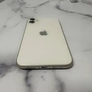 Apple iPhone 11 64 GB White