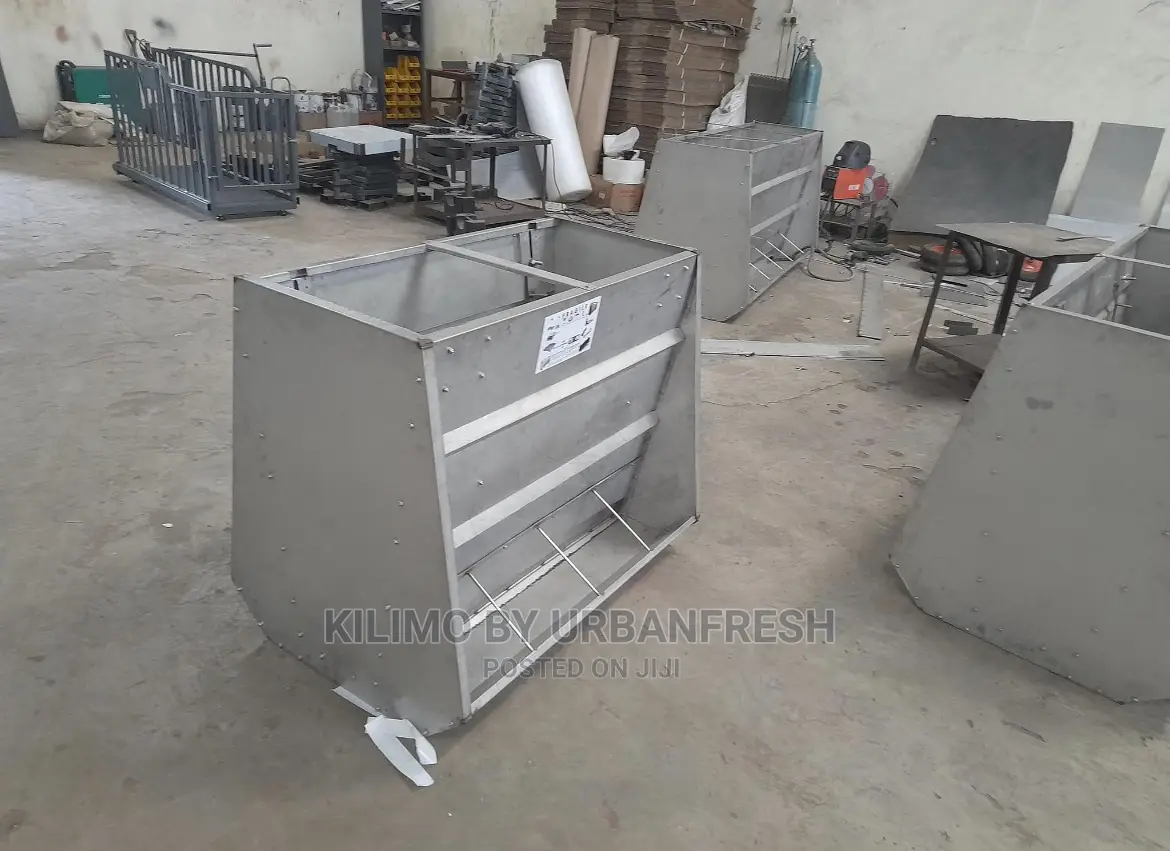 Automatic Pig Feeder.
