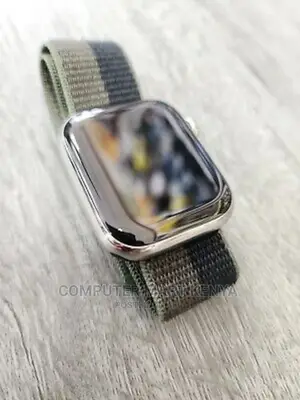 Apple Watch Series 8
