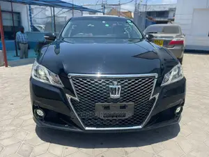 Toyota Crown 2015 Matt Black
