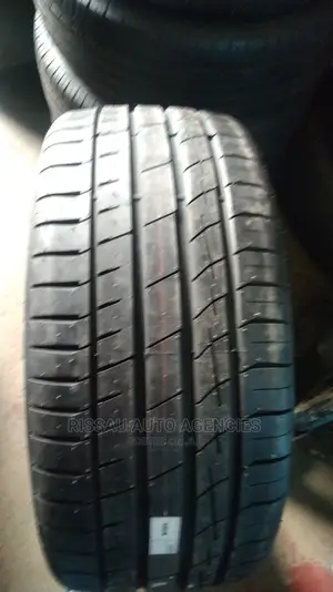 265/40 R 21 Accelera Tyres Made in Indonesia