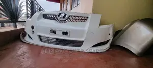 Auris 2005 -2008 Front Bumper Assembly