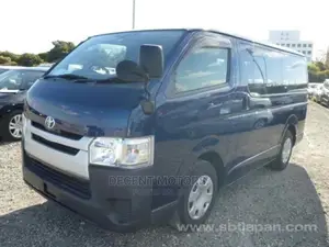 Toyota HiAce 2017 Blue