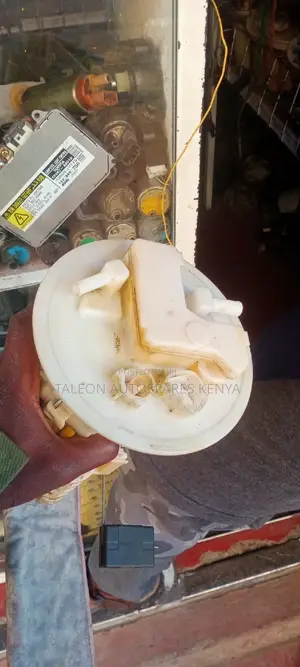 Ex Japan Fuel Pump for Vitz Jewela New Model