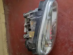 Volkswagen Golf Mk4 Xenon Headlight Assembly