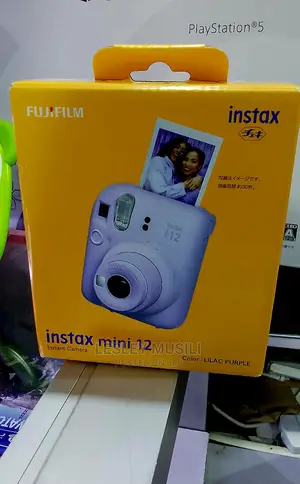 Fuljifilm Instax Mini 12 Instant Camera Purple