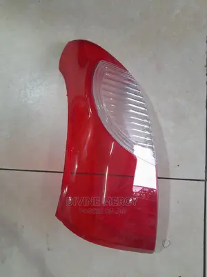 Tails Lens/Tail Light Alto