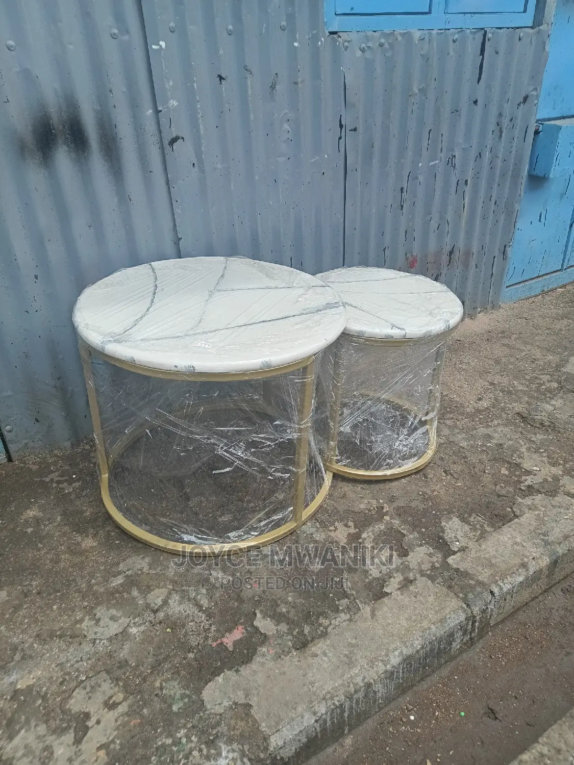 Round Coffee Tables