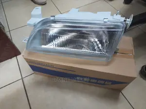 Head Light/Head Lamp Toyota 100